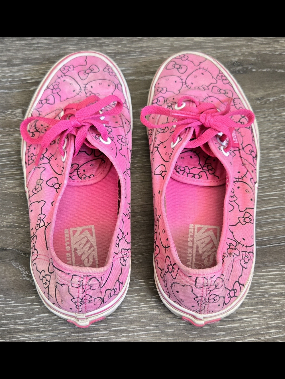 Vans Pink Hello Kitty Print Canvas Sneakers - Picture 2 of 4
